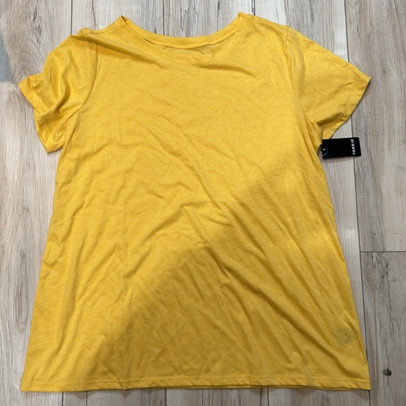 New. Torrid yellow classic T-shirt size 1 14-16 - Picture 4 of 4
